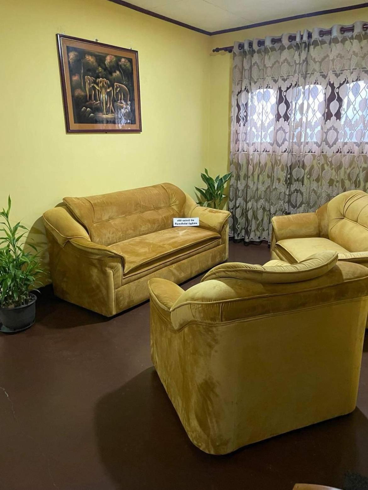 Olivia Homestay Anuradhapura Exterior photo